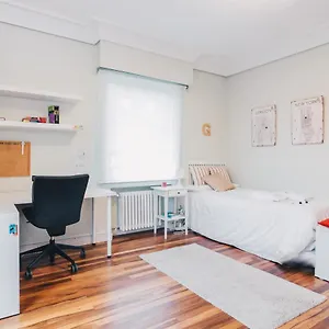 Neguri Geltokia By People Apartamento Bilbao